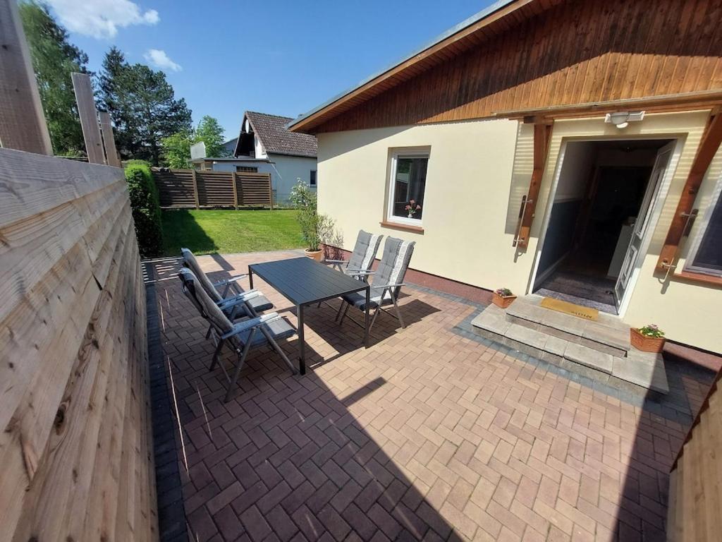 Ferienhaus Flessenow Am Schweriner See Exterior photo